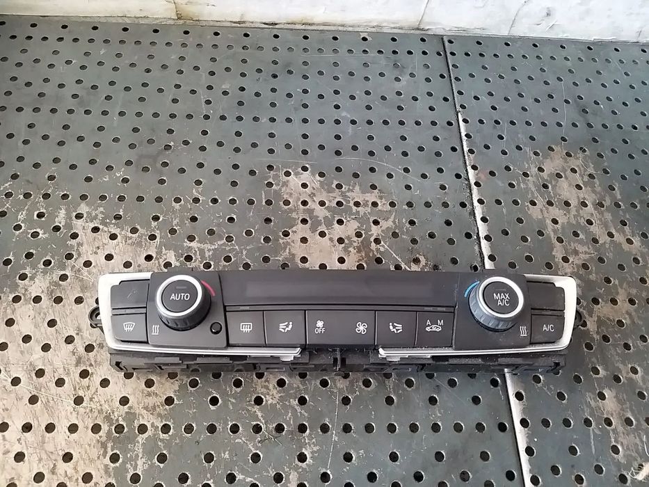 Panou comanda clima ac bmw seria 1 f20