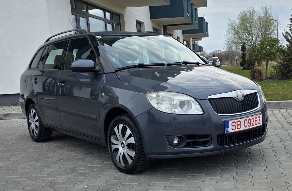 Skoda Fabia 1.6 benzina facelift cutie automată 2008