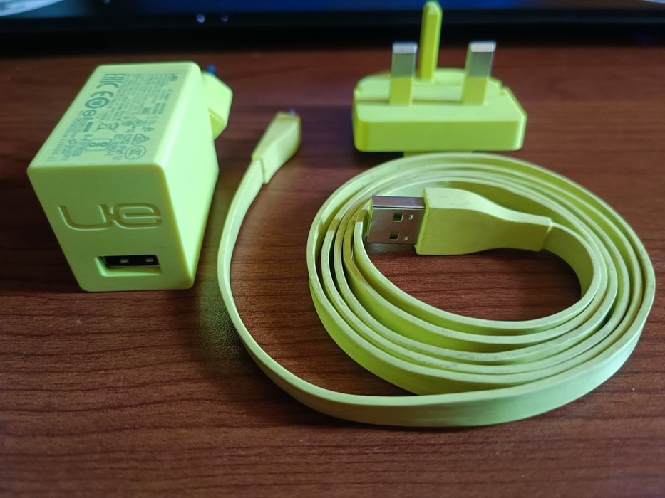 Тонколонка Logitech UE Boom 2