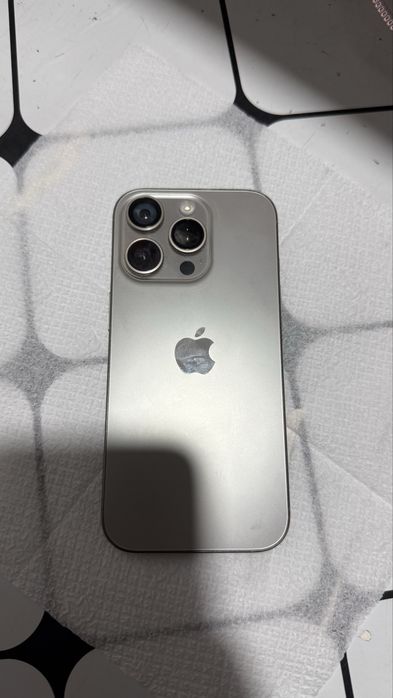 iPhone 16 pro состояние хорошая