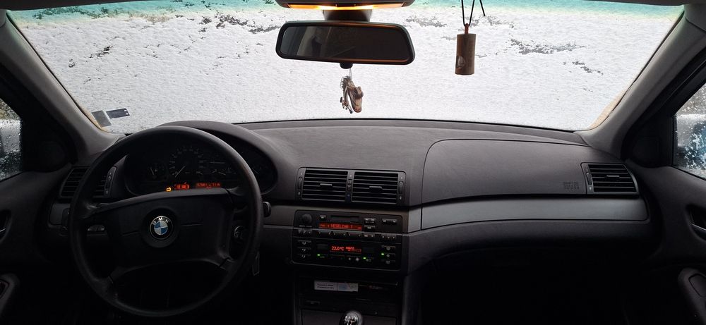 Продава BMW 318i e46