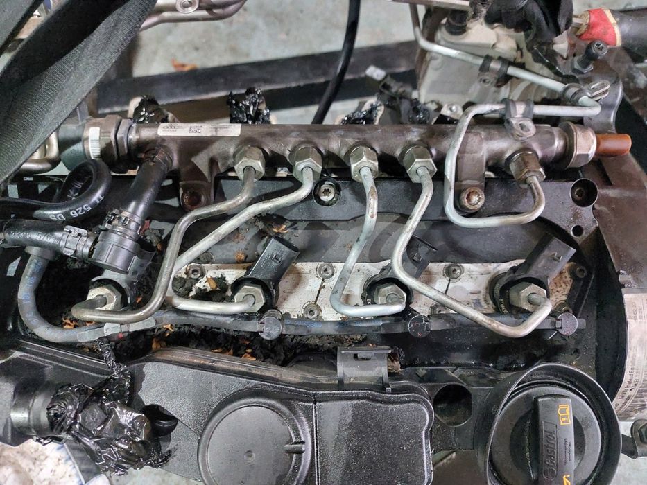 Motor Audi A6 4F / A4 B8 2.0 TDI CAHA 170 CP cu kit injectie complet