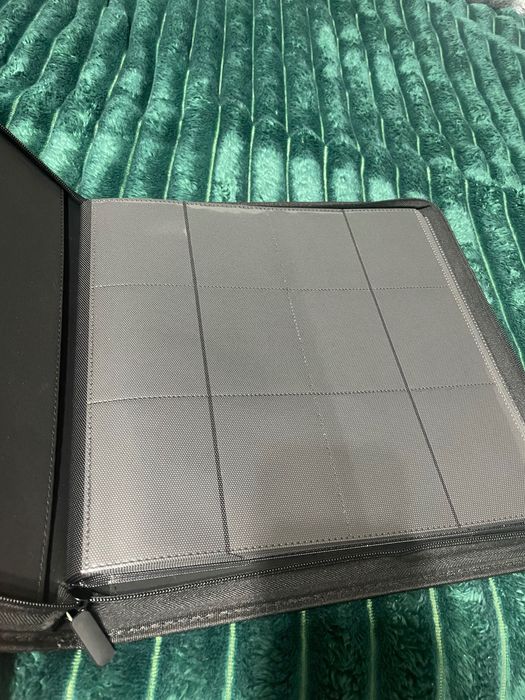 Binder Carduri Colecție (Pokémon, Yu-Gi-Oh), 720 locuri, 12buzunare/pg