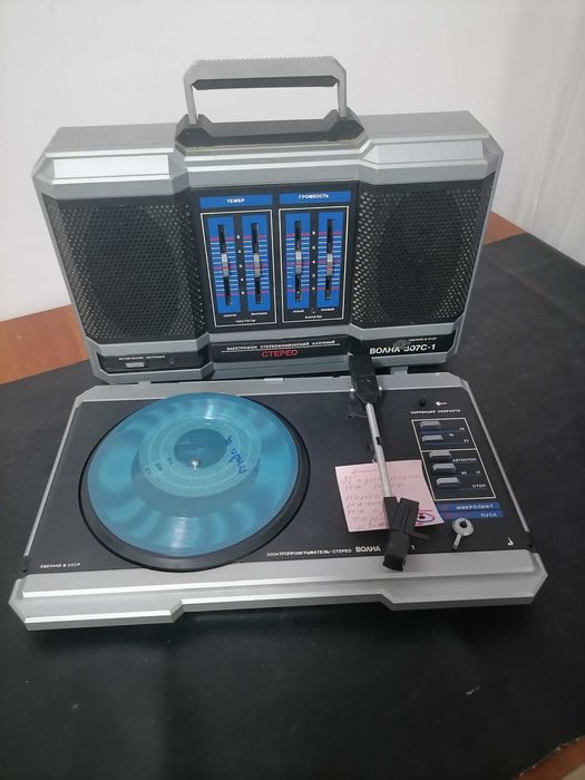 Вениловый проигрыватель Лидер