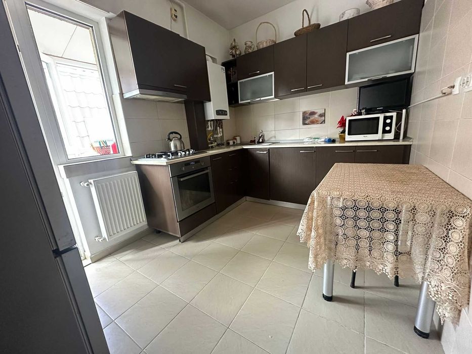 Proprietar ofer spre închiriere apartament 2 camere