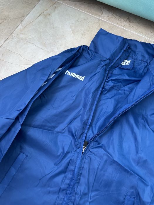 Geaca antivant Hummel