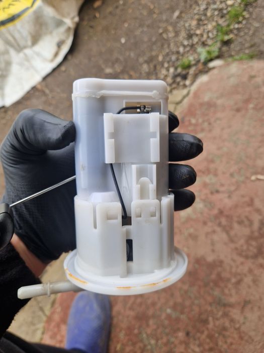 Pompa Benzina Yamaha MT09   2024