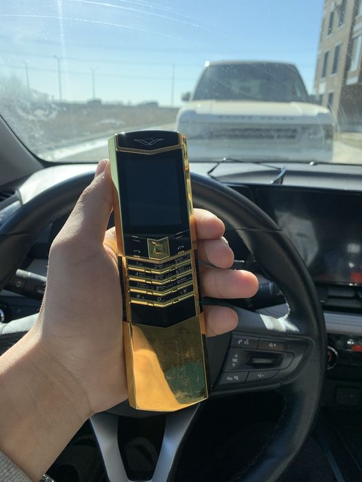 Продам телефон верту, vertu