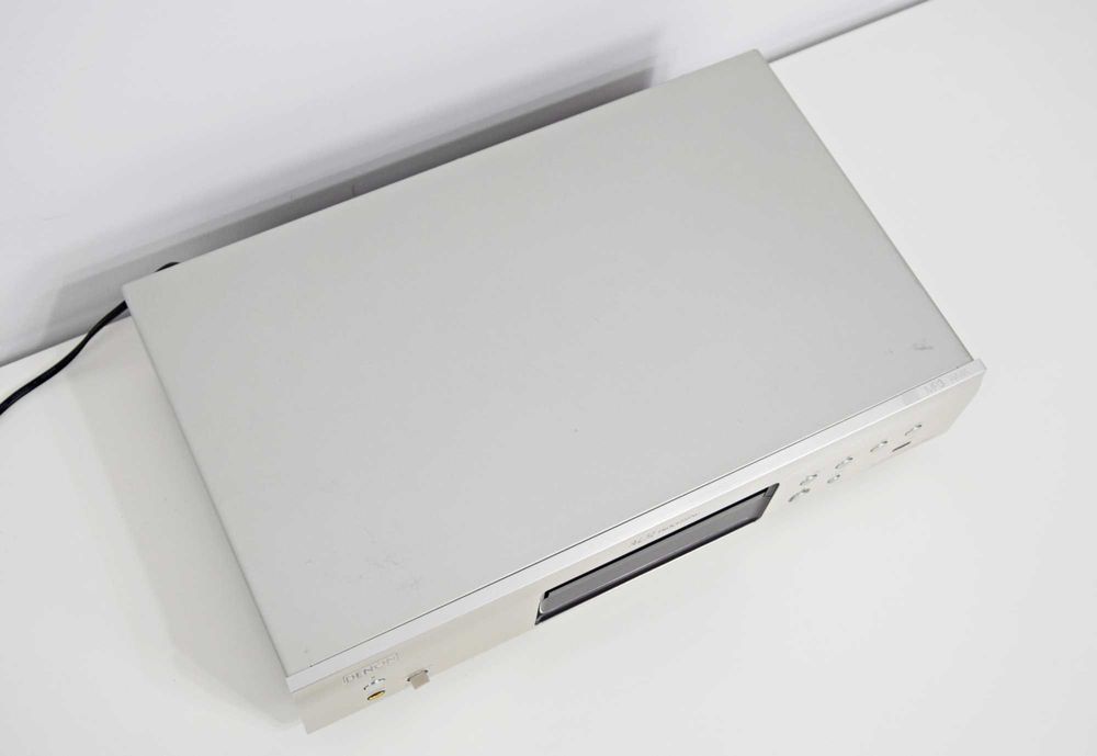 CD Player Denon DCD-720 AE