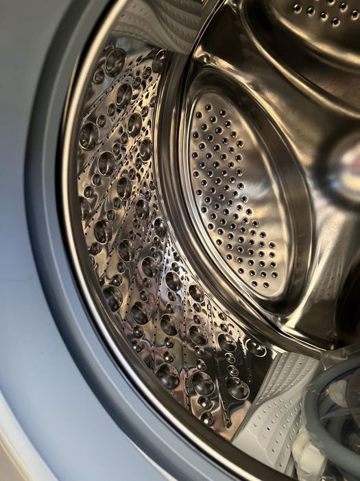 Hisense автомат 8 кг инвертор паровой табло , мировой бренд