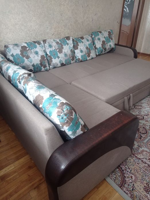 Продам угловой диван