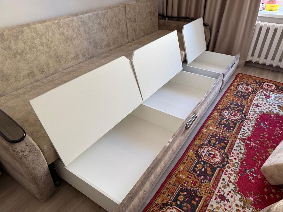 Диван б/у, 3м угловой