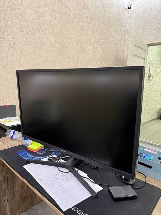 Samsung U32j590UQ