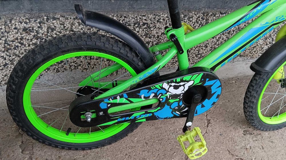 Детско колело с помощни колела