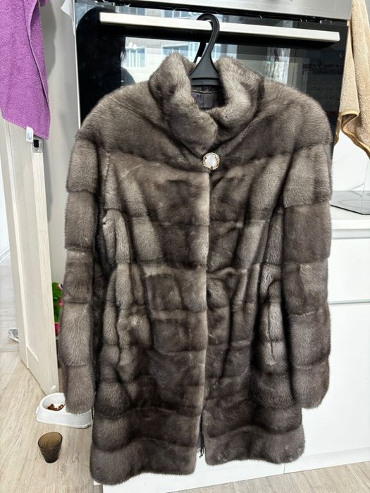Продам шубу норковую