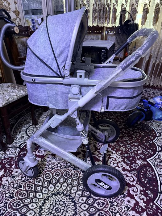 Коляска сотилади