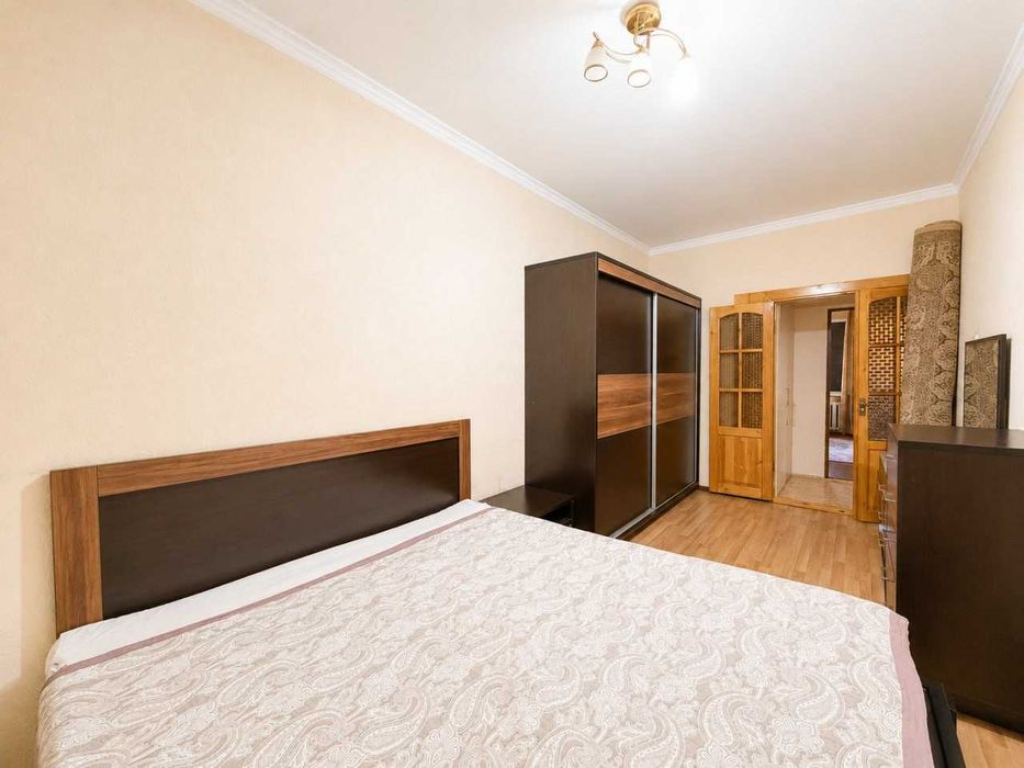 Продается 5-комнатная квартира, Чиланзар 20 квартал.