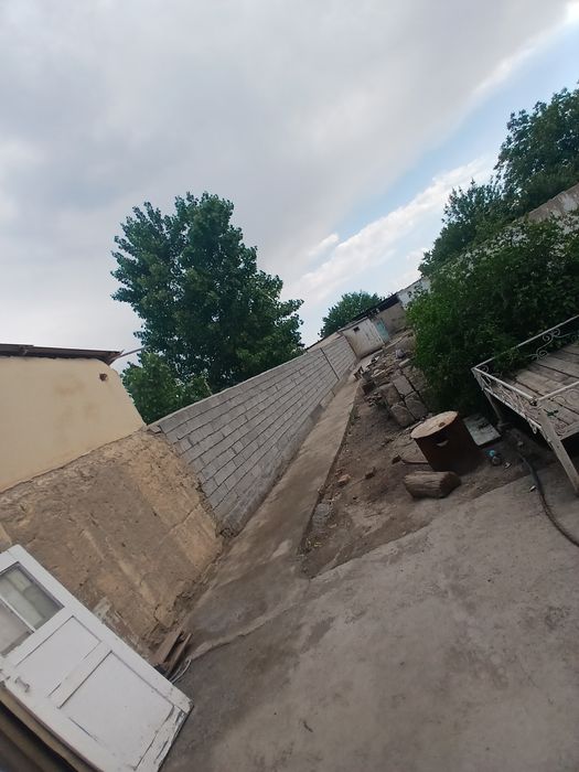 Ховли  йер сотилади