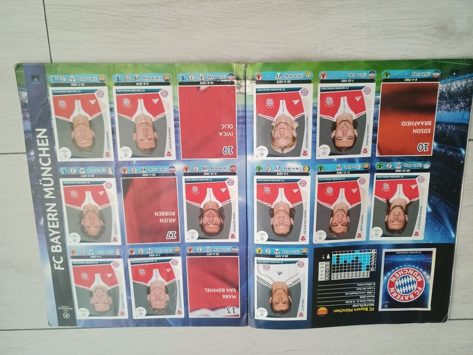 Vând album Panini, UEFA Champions League 2009-2010!!!