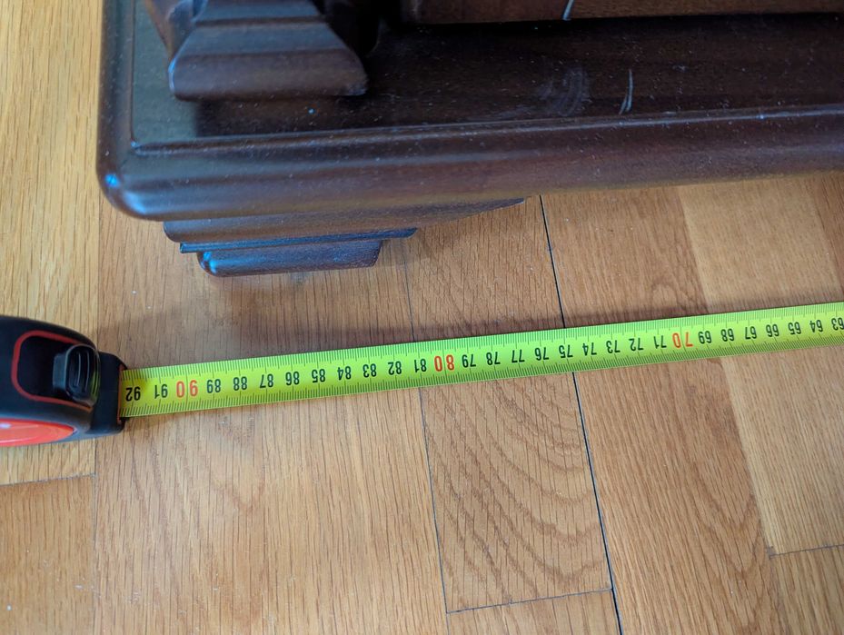 Ъглова библиотека от MDF с естествен фурнир