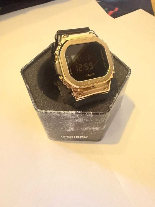 Часы Casio G-Shock GM-5600