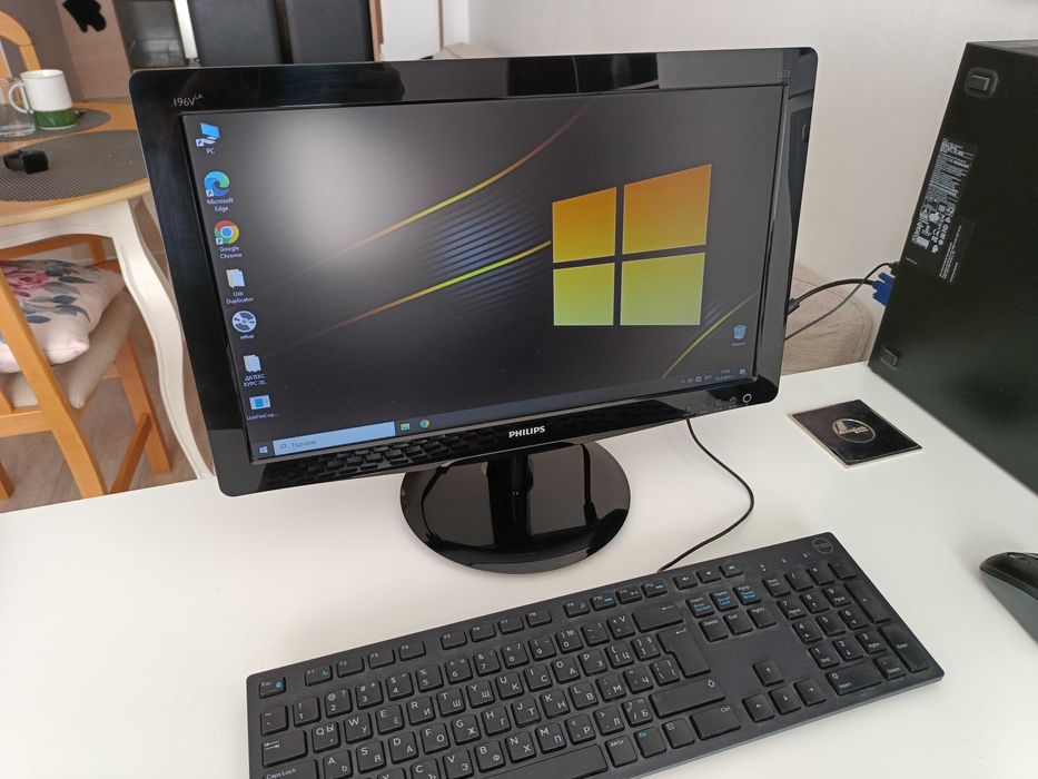 Монитор PHILIPS 196V