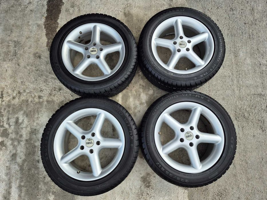 4 броя 17" Ал. джанти  7 1/2 Jx17H2, гуми всесезонни.