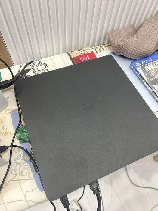 Ps 4 slim 1TB + 2 dualshock + 36игр