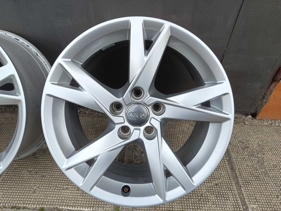 ОРИГИНАЛНИ джанти 17 ' цола 5x112 АУДИ / AUDI Volkswagen Skoda ET38 7,5J 66.6