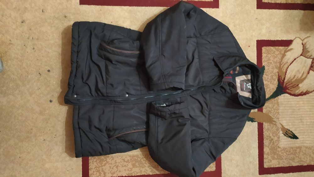 Продам три куртки мужские