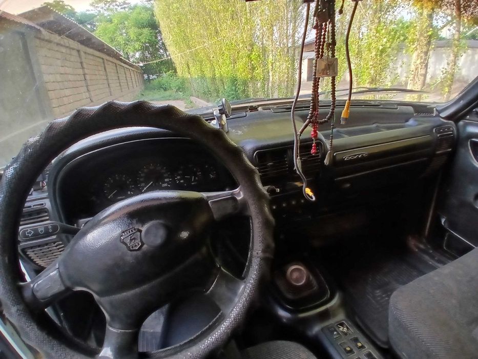 Volga 3110 sotiladi