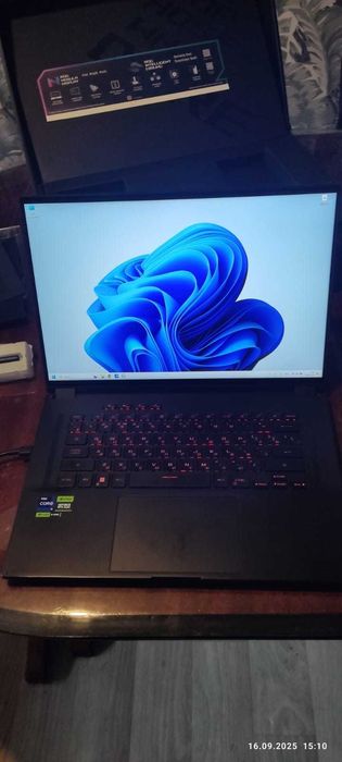 Asus ROG Flow X16