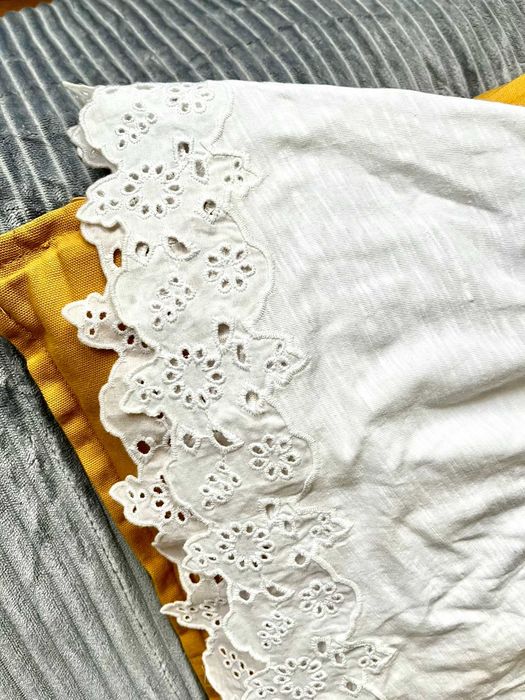 Top Crop Bretele H&M Alb Dantela Brodata XS 100% Bumbac