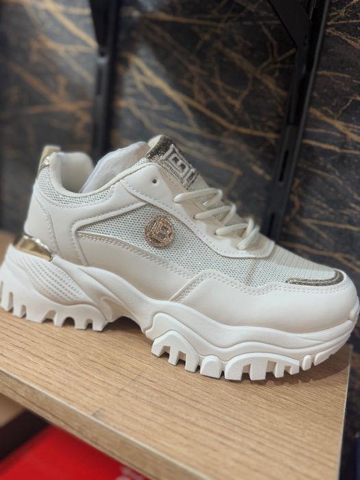 Adidasi Damă Laura Biagiotii