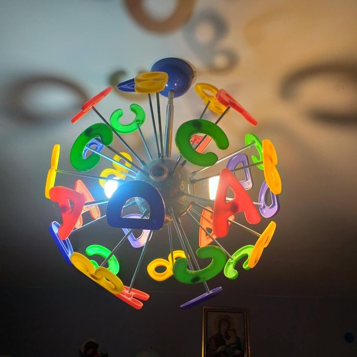 Детски полилей с букви