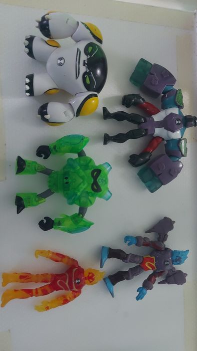 Jucarii Ben 10 Rulota - Figurine