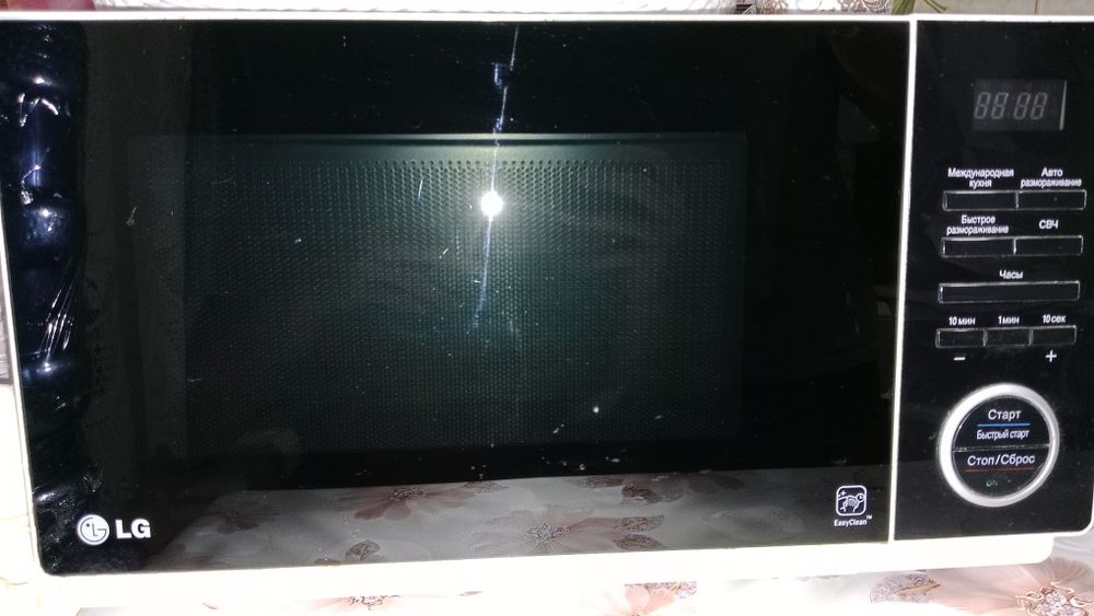 Микроволновая печь "LG"