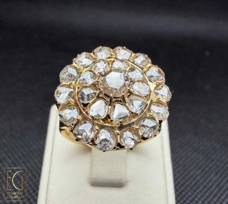 Inel din aur, decorat cu diamante, prima jumătate a sec. XX