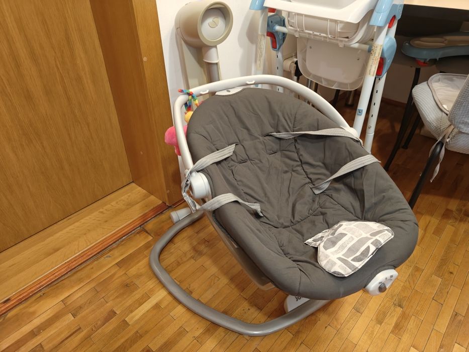 Leagan si balansoar Joie Serina 2 in 1 Logan, rotativ, (doar ARAD)