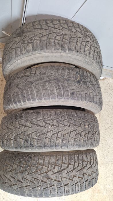 Продам шины летние комплект