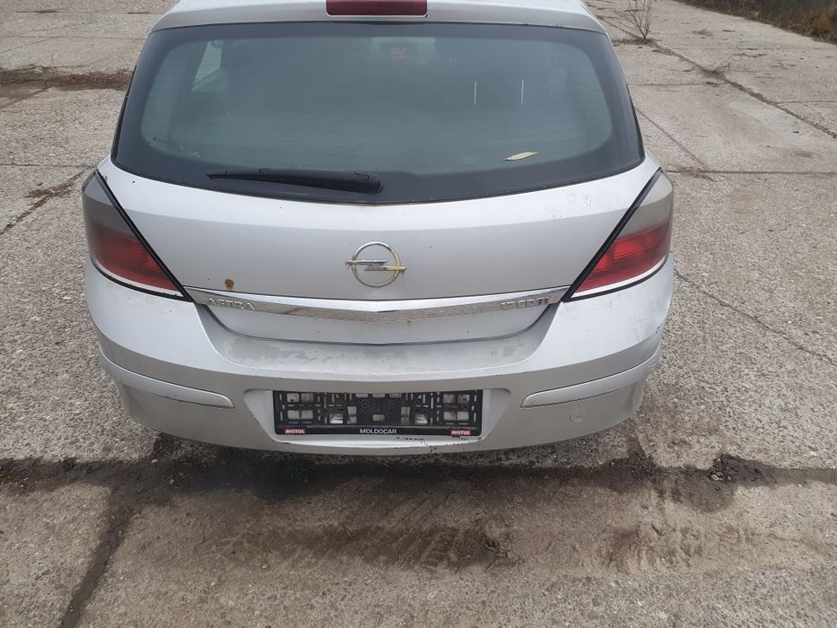 Bara spate haion tripla stanga dreapta opel astra h hatchback
