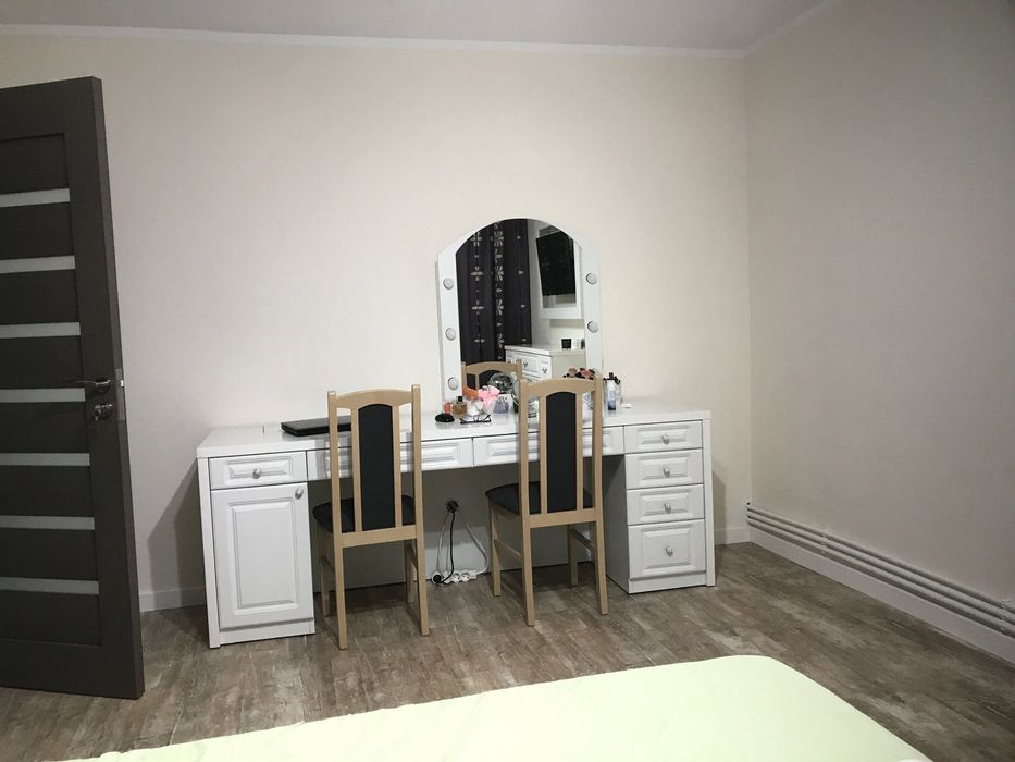 Birou mare 260 cm, MDF + blat sticla securizata, solid