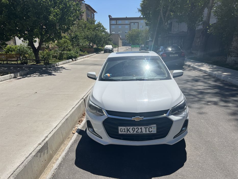Оникс продается автомобиль