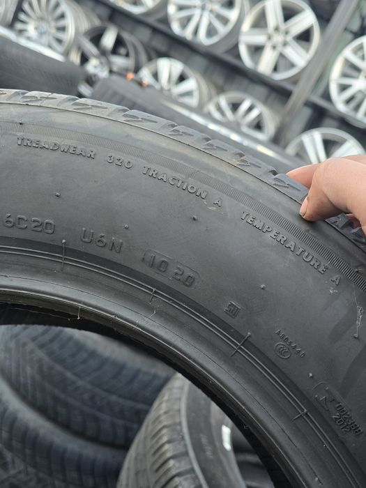4 Броя 205/60/16 Bridgestone 7mm КАТО НОВИ
