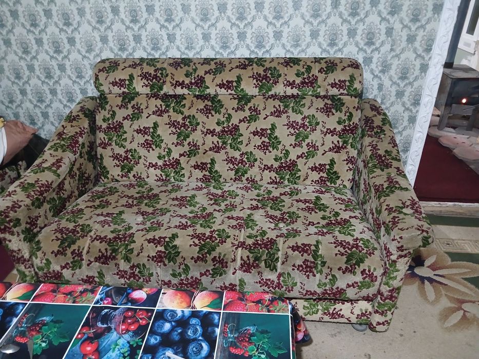 Срочно диван кресло
