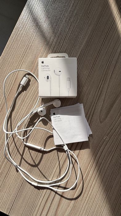 Наушники проводные Apple