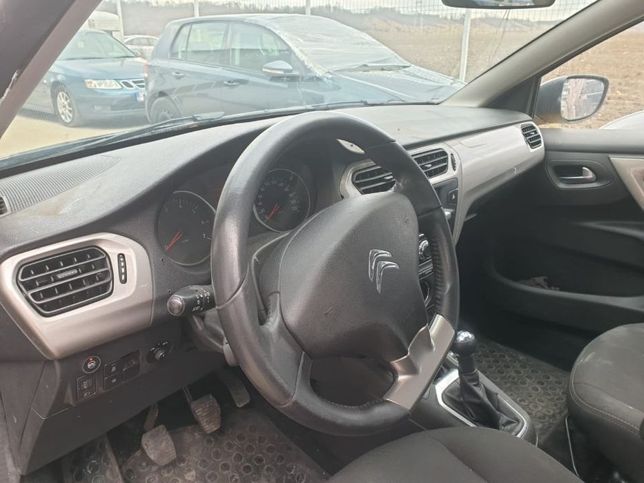 Dezmembrez Citroen C-Elysee