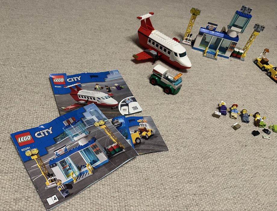 Lego City 60261 Aeroport central, vârsta +4