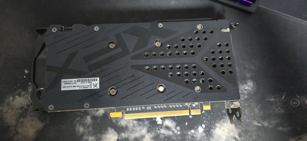 Placa video RX 570 8 GB 256-Bit + Procesor amd ryzen 5500