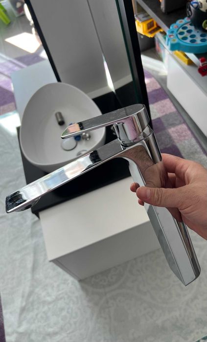 Set Complet Mobilier Baie (MDF) + Oglindă + Lavoar + Baterie